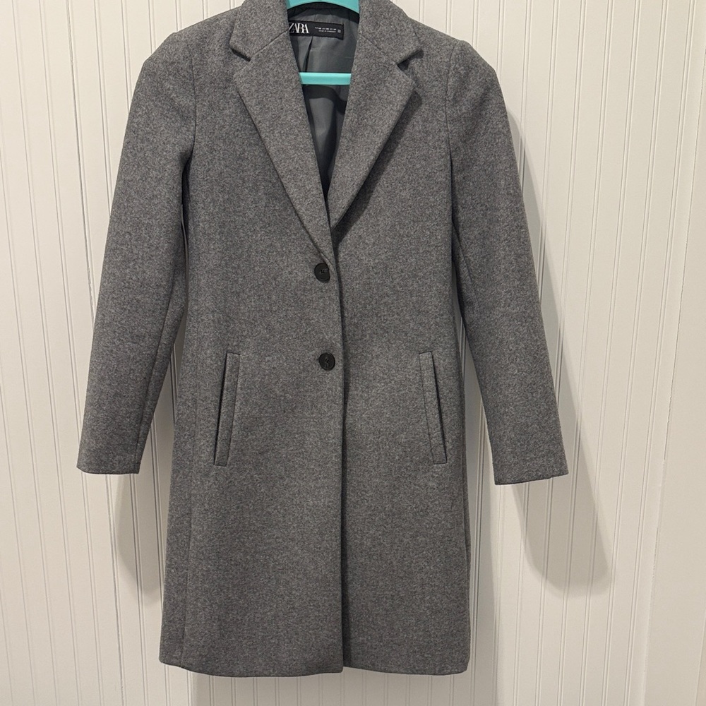 Zara Women's Classic Gray Peacoat